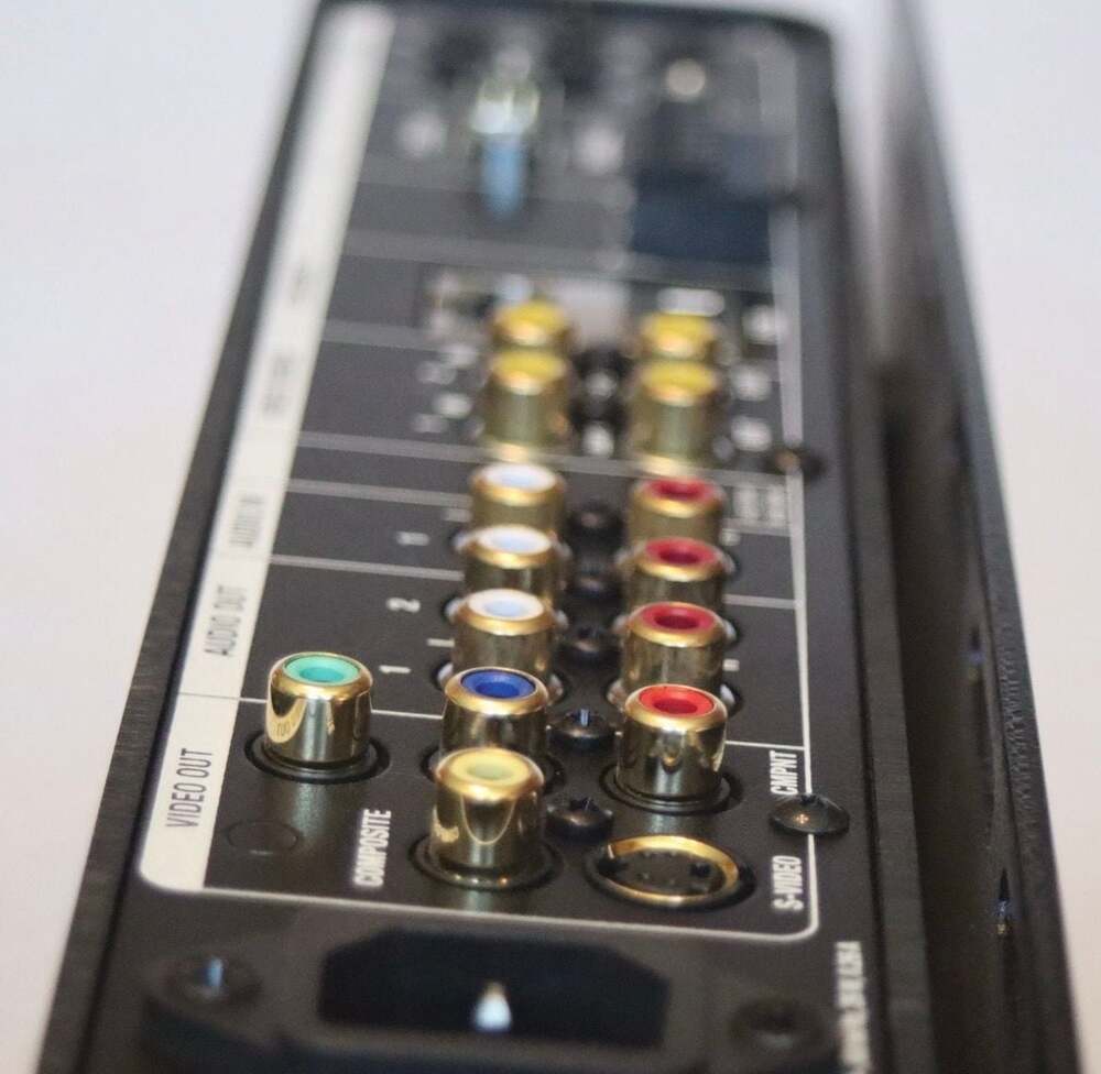 Control4 HC-300 Home Controller with Rack Mount Kit - Picture 7 of 8